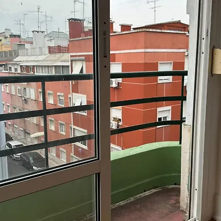 Do Bairro *